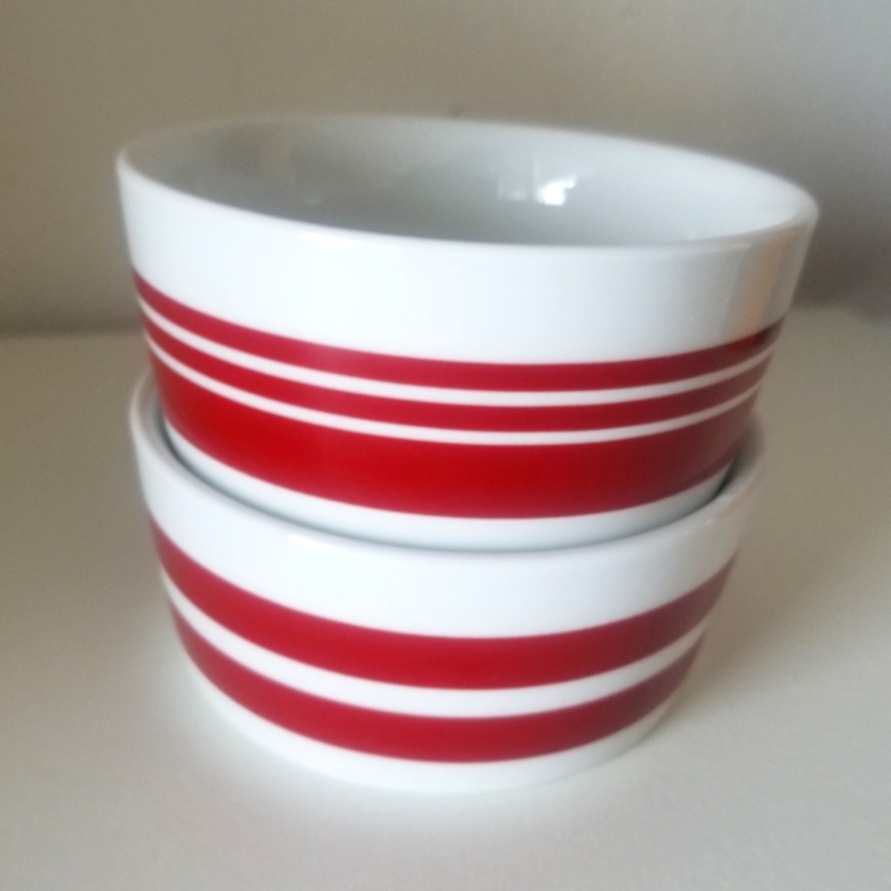Set of 2 Red and White Ceramic Ramekins